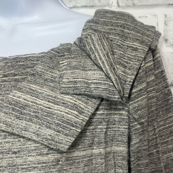 Anthropologie Postmark Heather Gray Shoulder Bow Blouse Large - Picture 2 of 9